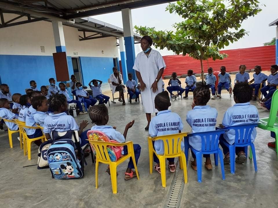 Escola Primaria No Bairro Mulundo – Município Cacuaco Luanda